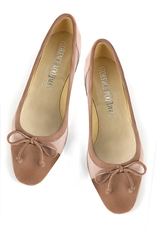 Biscuit beige and powder pink women's ballet pumps, with low heels. Square toe. Flat flare heels. Top view - Florence KOOIJMAN